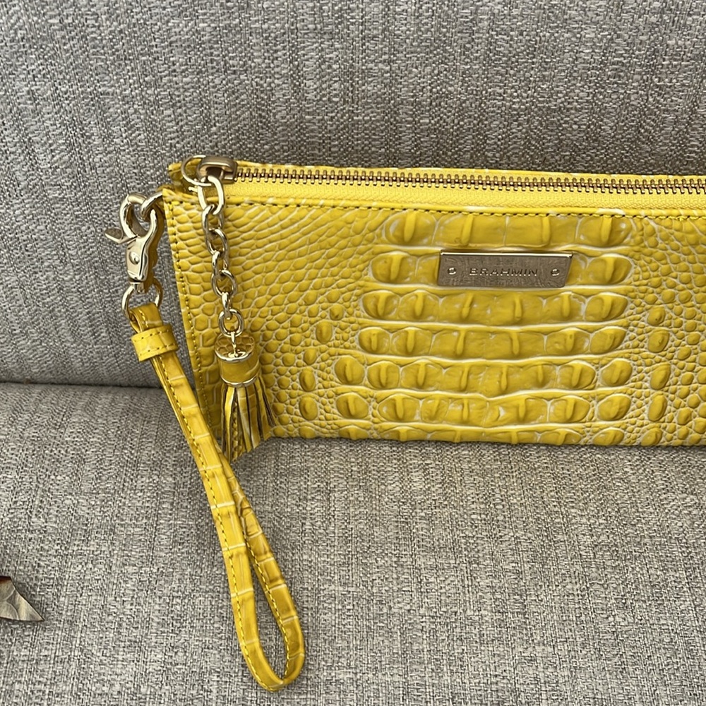 BRAHMIN | MILLIE WRISTLET - Picture 6 of 9